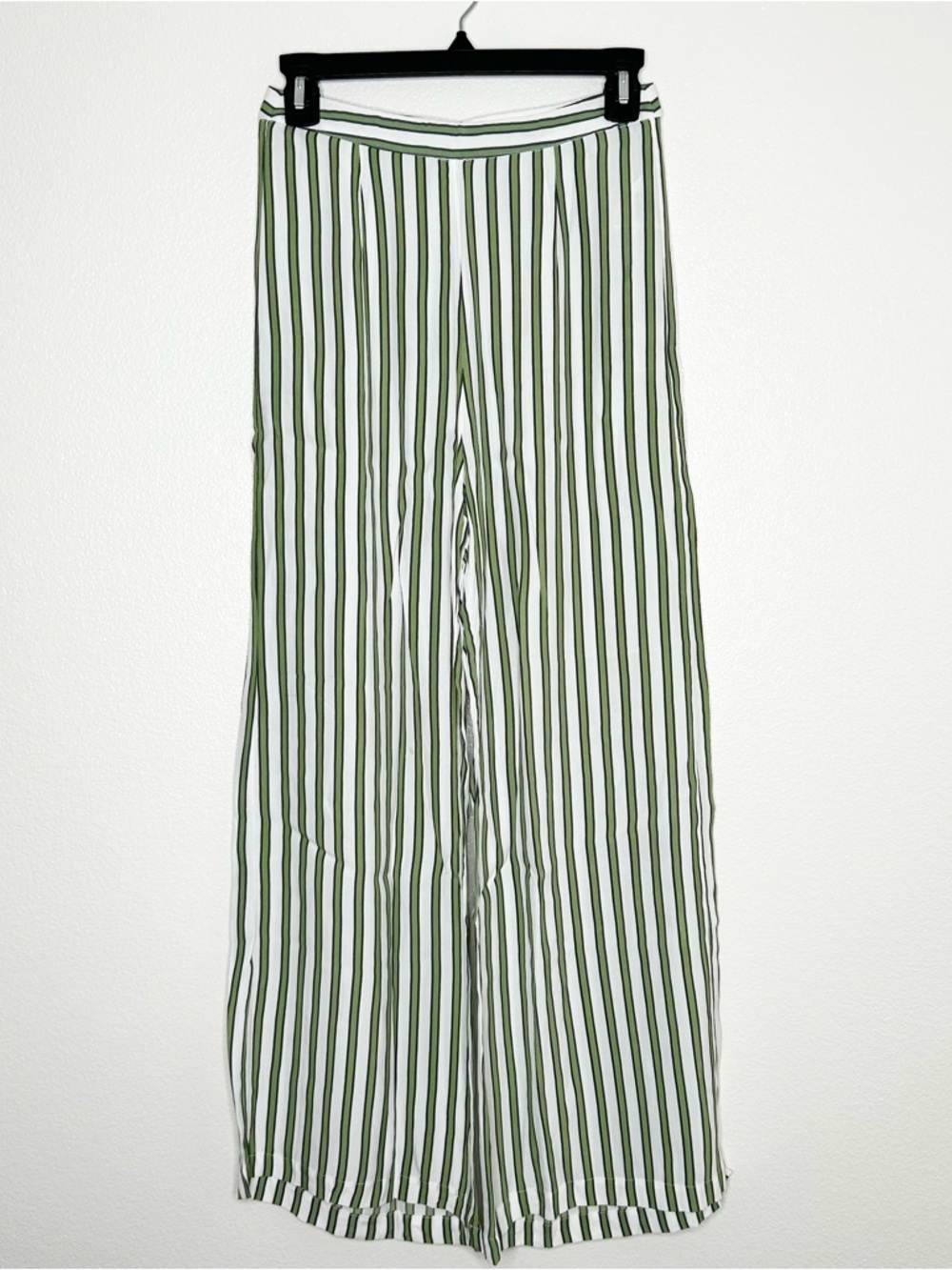 Faithfull the Brand Womens Green and White Striped Gabrielle Crop Pants Size 2